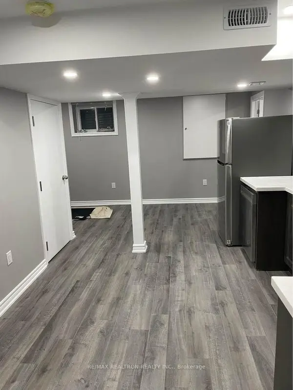 23 Keeble CRES, Ajax, ON L1T 3R7