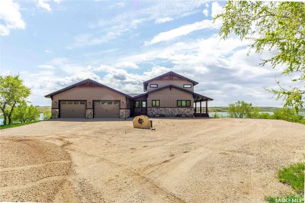 35 Grace BAY, Diefenbaker Lake, SK S0L 2E0