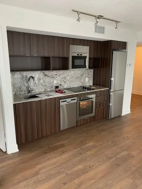 7 Mabelle AVE #1902, Toronto W08, ON M9A 0C9