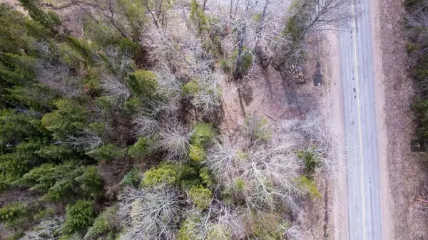 1755 South Baptiste Lake RD, Hastings Highlands, ON K0L 1C0