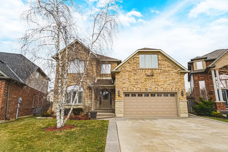 120 Valiant CIR, Hamilton, ON L0R 1C0