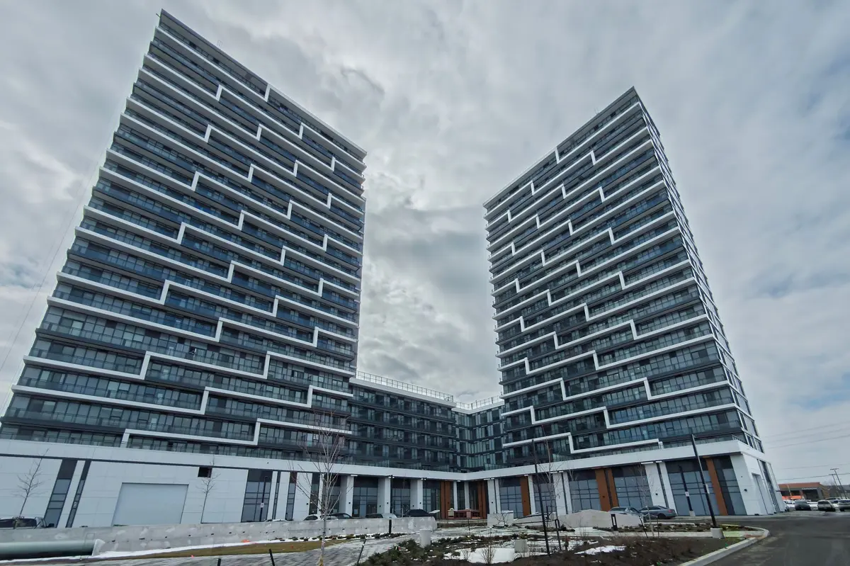 9763 Markham RD #A806, Markham, ON L6E 0W4