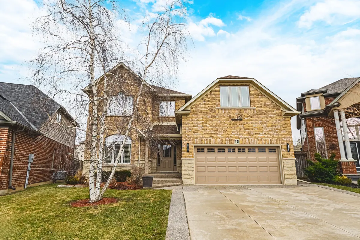 120 Valiant CIR, Hamilton, ON L0R 1C0