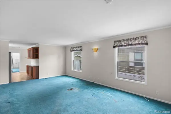 197 Jay ST, Dearborn Heights, MI 48127