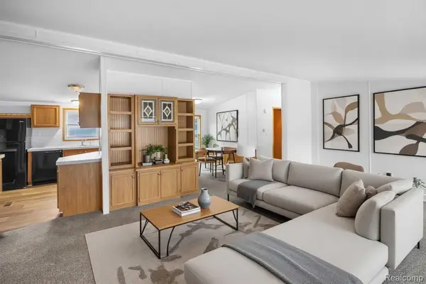 328 White Oak LN, Augusta Charter Township, MI 48190