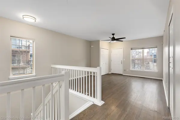 44 Adelaide ST, Detroit, MI 48201