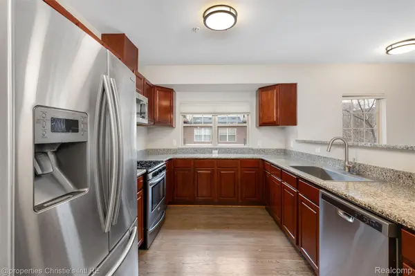 44 Adelaide ST, Detroit, MI 48201