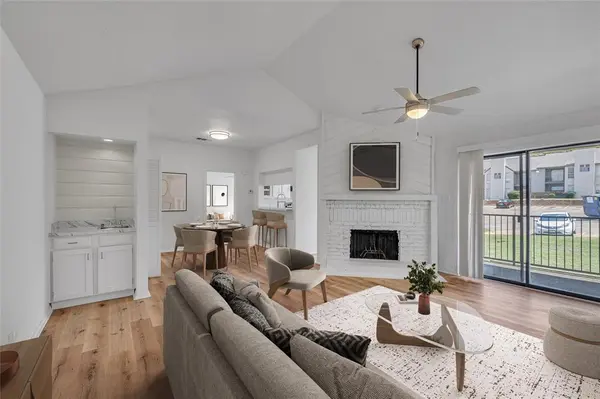 6026 Stoneybrook Drive, Fort Worth, TX 76112