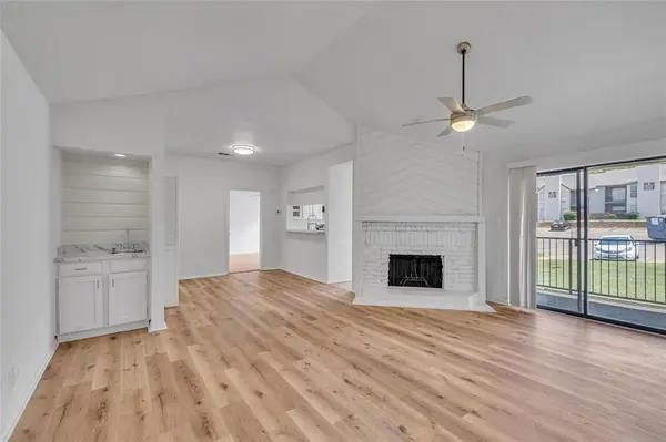 6026 Stoneybrook Drive, Fort Worth, TX 76112