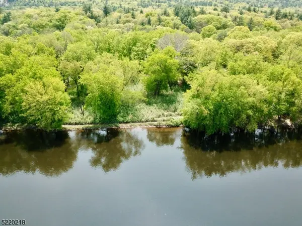 74 River Rd, Montague Twp., NJ 07827