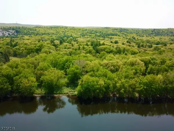 74 River Rd, Montague Twp., NJ 07827