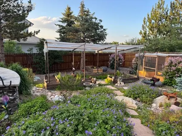 4430 DYNASTY DR, Colorado Springs, CO 80918