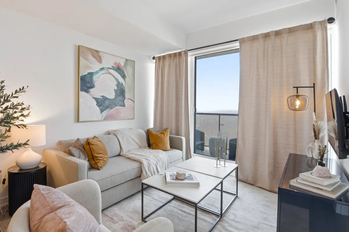 100 Eastdale AVE #1002, Toronto E03, ON M4C 5A1