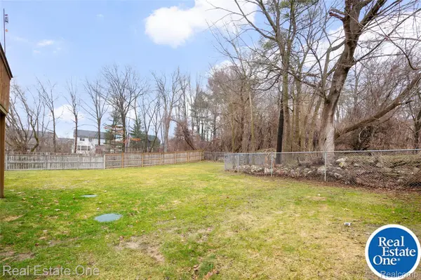 1345 S Milford RD, Milford Village, MI 48381