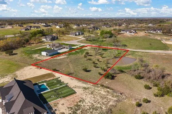 216 Dan Russell Bend, Weatherford, TX 76087