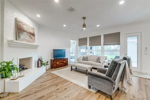 11008 Familia Real Drive, Benbrook, TX 76126