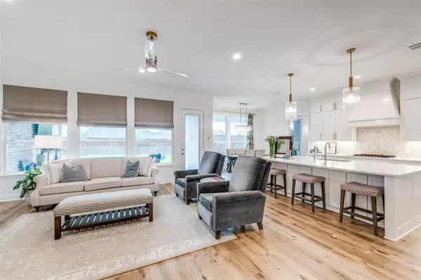 11008 Familia Real Drive, Benbrook, TX 76126