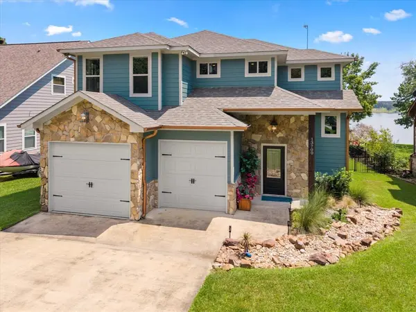 13700 Park Harbor Drive, Eustace, TX 75124