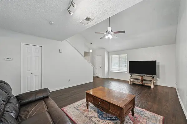 1231 Tiffany Lane, Lewisville, TX 75067