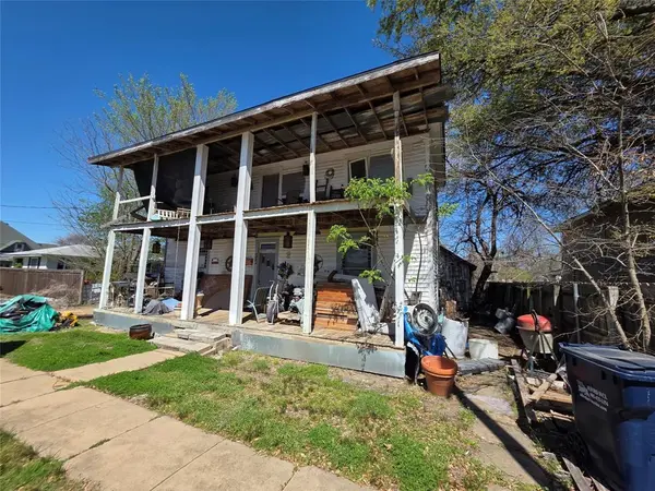 410 W Locust Street, Whitewright, TX 75491