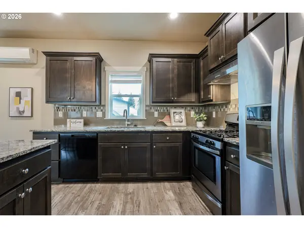 3705 SE 107TH AVE, Portland, OR 97266