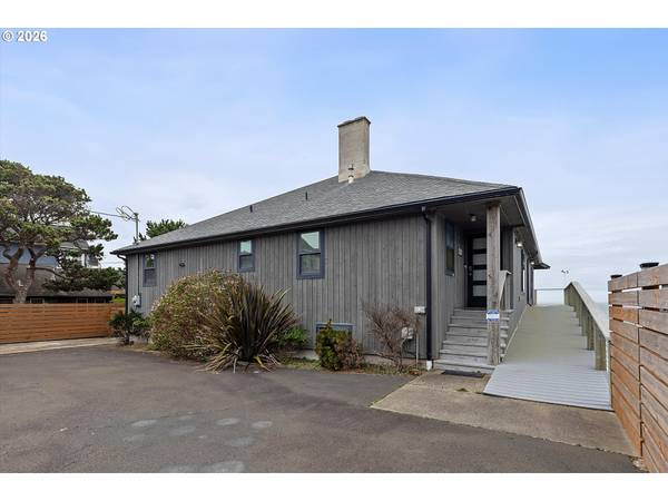5095 W BELLE CIR, Depoe Bay, OR 97341