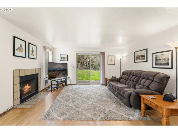 9910 SW TRAPPER TER, Beaverton, OR 97008