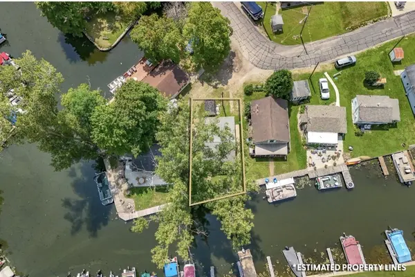 268 Paradise Island DR, Coldwater, MI 49036