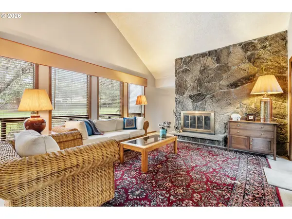 11895 SE KNEE CT, Happy Valley, OR 97086