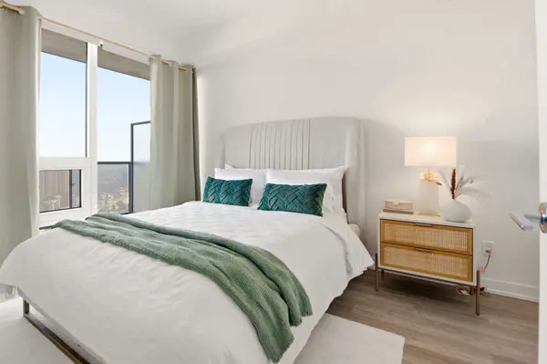 100 Eastdale AVE #1002, Toronto E03, ON M4C 5A1