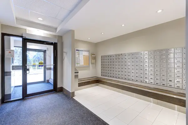 1250 Bridletowne CIR #501, Toronto E05, ON M1W 2V1