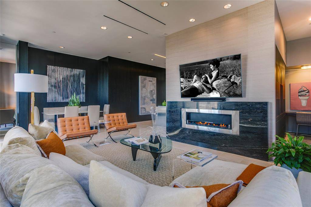 1717 Arts Plaza #1910, Dallas, TX 75201