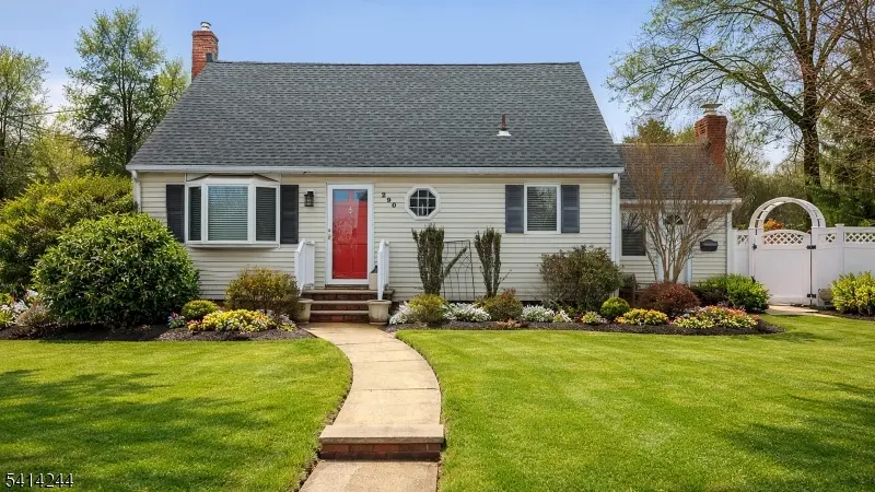 290 Sycamore St, Westfield Town, NJ 07090