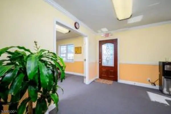 279 Amboy Ave, Woodbridge Twp., NJ 07095