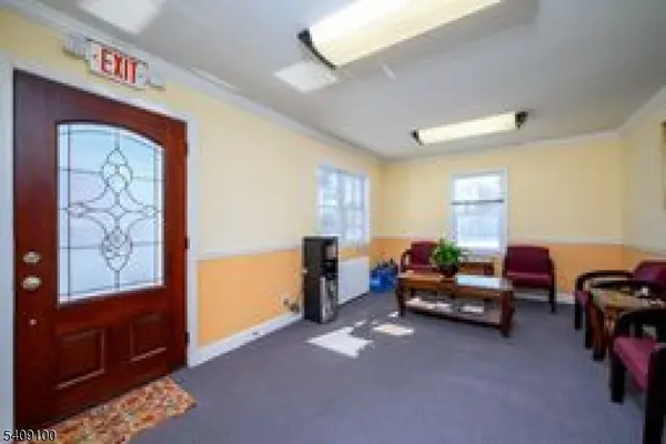 279 Amboy Ave, Woodbridge Twp., NJ 07095