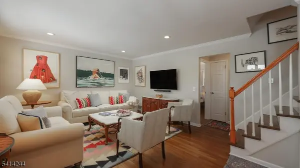 290 Sycamore St, Westfield Town, NJ 07090