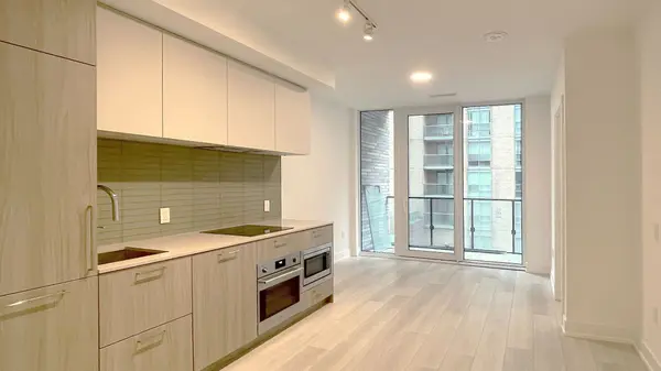 36 Olive AVE #501, Toronto C14, ON M2N 0M4