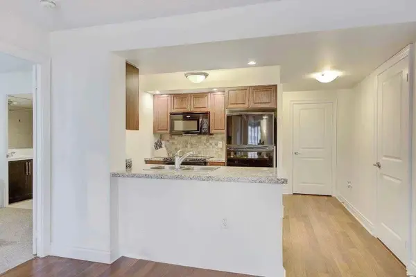 500 Doris AVE #1322, Toronto C14, ON M2N 0C1