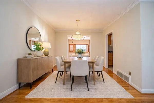 9 Caronport CRES, Toronto C13, ON M3A 1G9