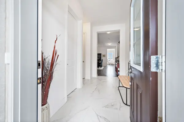 51 Hydrangea HOLW, East Gwillimbury, ON L9N 0T1