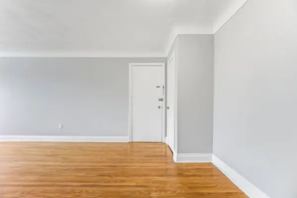 1037 Churchill AVE E #7, Oakville, ON L6H 1A3