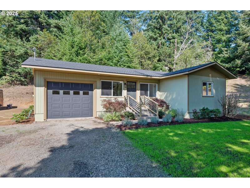 60422 FOXGLOVE RD, Coos Bay, OR 97420