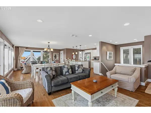 1233 SW COAST AVE, Lincoln City, OR 97367