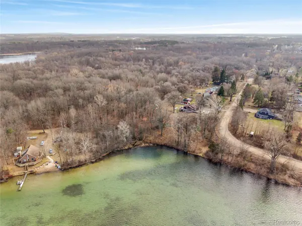 15050 Longfield DR, Argentine Township, MI 48451