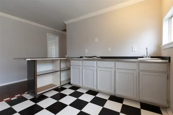 4013 Black Oak Drive, Cleburne, TX 76031