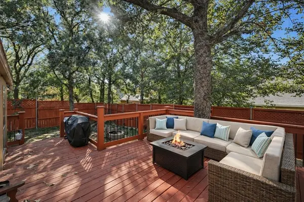 2680 Creekside Court, Highland Village, TX 75077