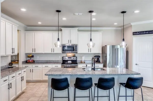 1000 Marietta Lane, Aubrey, TX 76227