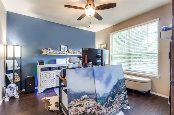 1000 Marietta Lane, Aubrey, TX 76227