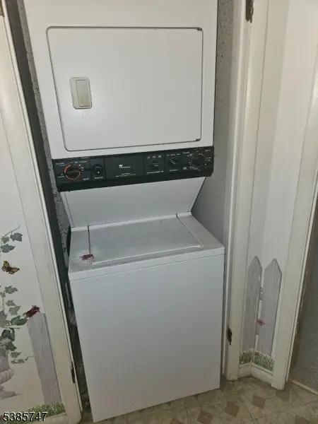 289A Clerk St, Jersey City, NJ 07304