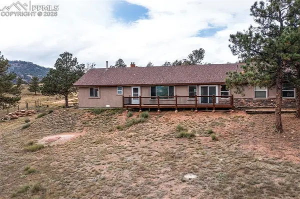 34 Fetlock CIR, Florissant, CO 80816